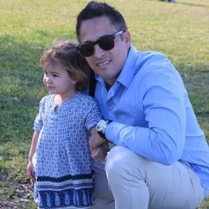 Meet your Posher, Ray